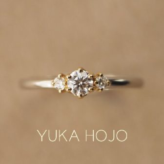 YUKAHOJOユカホウジョウの婚約指輪でストーリー