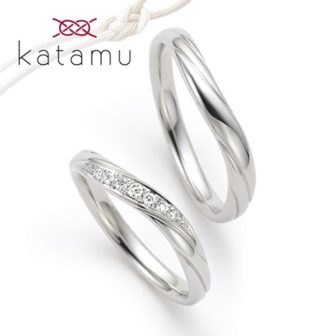 Katamuカタムの結婚指輪で木の芽風