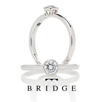 ブリッジの婚約指輪ではじまりの光