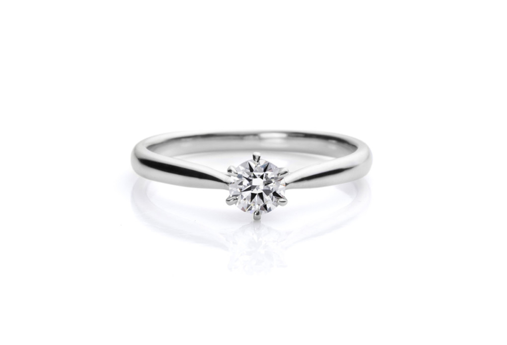 モルゲンレーテのシンプルな婚約指輪