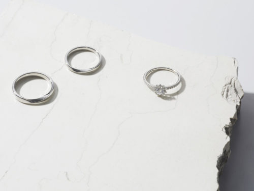 プラチナの婚約指輪と結婚指輪のセットリング
