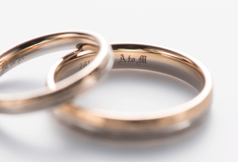 結婚指輪　インサイドストーン　刻印