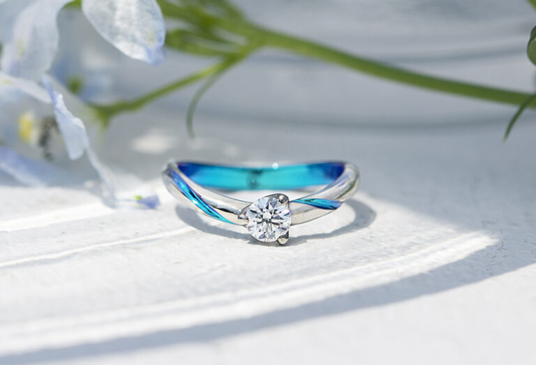 ブルーの婚約指輪