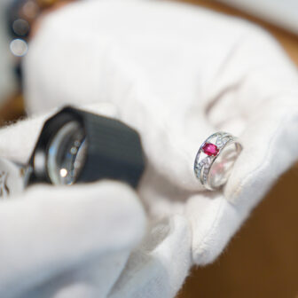 婚約指輪をジュエリーリフォームしてプロポーズリングをオーダーできる素敵なお店が梅田にありました