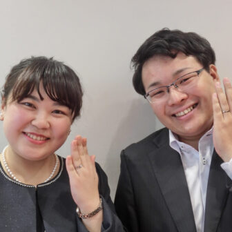広島県広島市の中国エリア最大級のセレクトジュエリーショップヴァニラで結婚指輪を購入したカップル