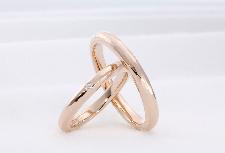 ホワイティッシュピンクゴールドの結婚指輪