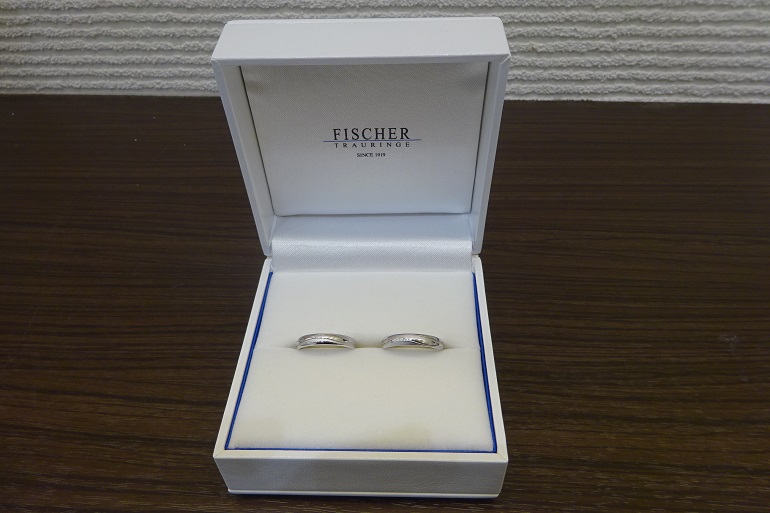 大阪府河内長野市 人気の鍛造ブランド「フィッシャー」の結婚指輪をご成約いただきました