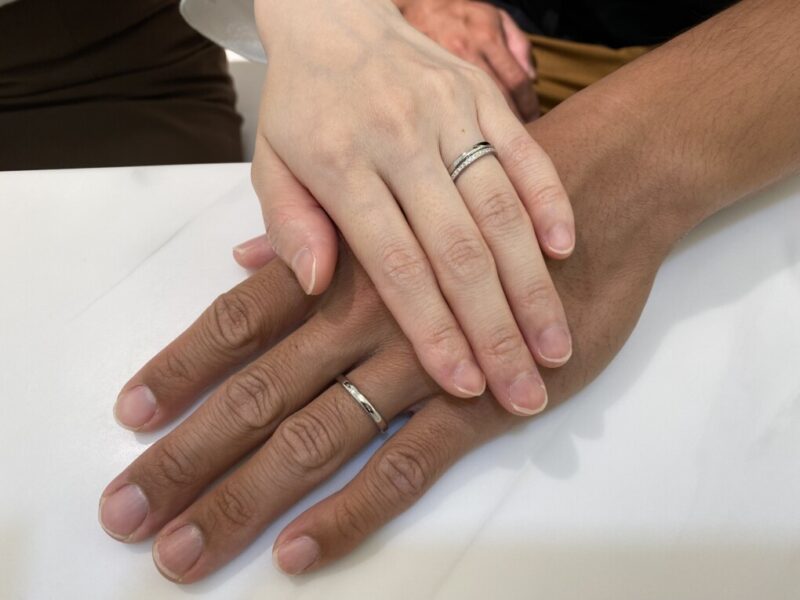 大阪市西淀川区　GRACE KAMAの婚約指輪とFISCHERの結婚指輪をご成約頂きました。
