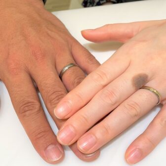 兵庫県明石市　IDEALの婚約指輪とFISCHERの結婚指輪をご成約頂きました。