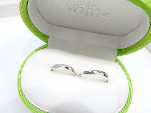 大阪府富田林市 プラチナの輝きが美しいwith thee(ウィズィー)の結婚指輪をご成約いただきました