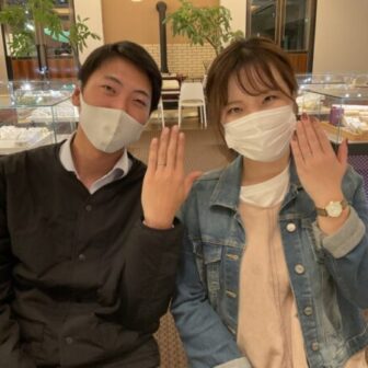 大阪府堺市でマリアージュエントの結婚指輪ご成約のご夫婦