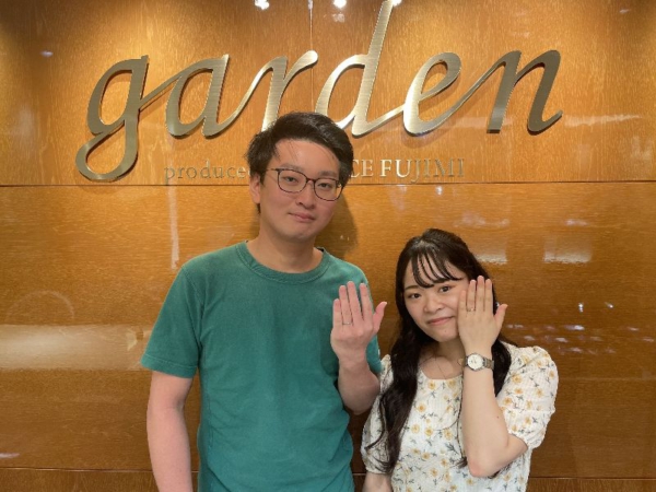 姫路市「CHERLUV」の婚約指輪と「insembre」の結婚指輪をご成約頂きました