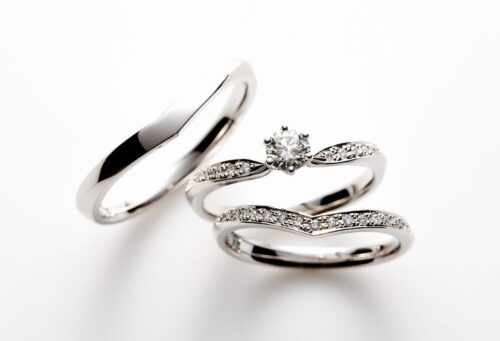【泉州・泉佐野市】試着必須！デザインによって印象が変わる～結婚指輪・婚約指輪の選び方～