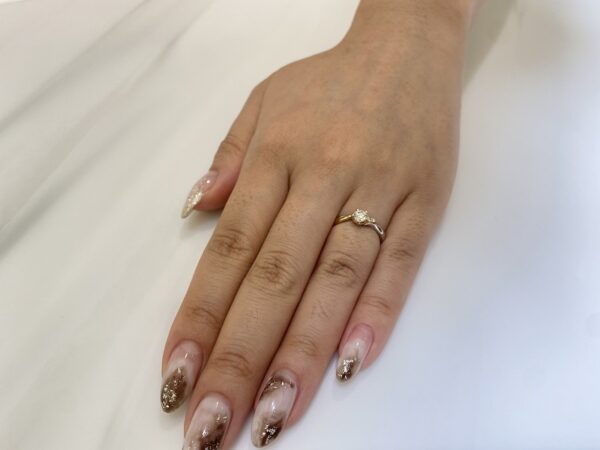 兵庫県神戸市　LAPAGEの婚約指輪をご成約頂きました