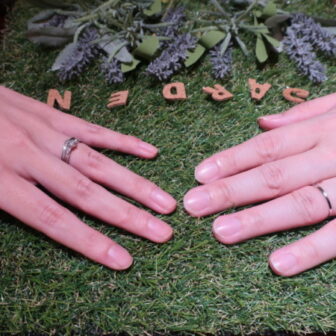 gardenオリジナルの婚約指輪とPulitoとSomething Blueの結婚指輪