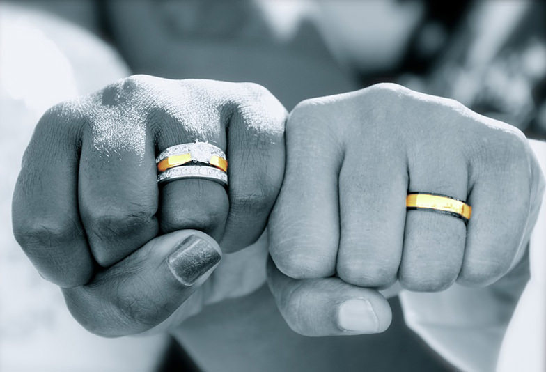 ゴールド太目の結婚指輪