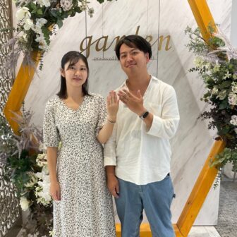 京都旅行で京都に来ました。ゼクシィのアプリで結婚指輪を見ていて種類が多そうなgarden京都へ。丁寧な説明を納得がいくまでしてくださり、素敵な結婚指輪を購入することができとても満足しました。素敵な結婚指輪をご案内いただきました！