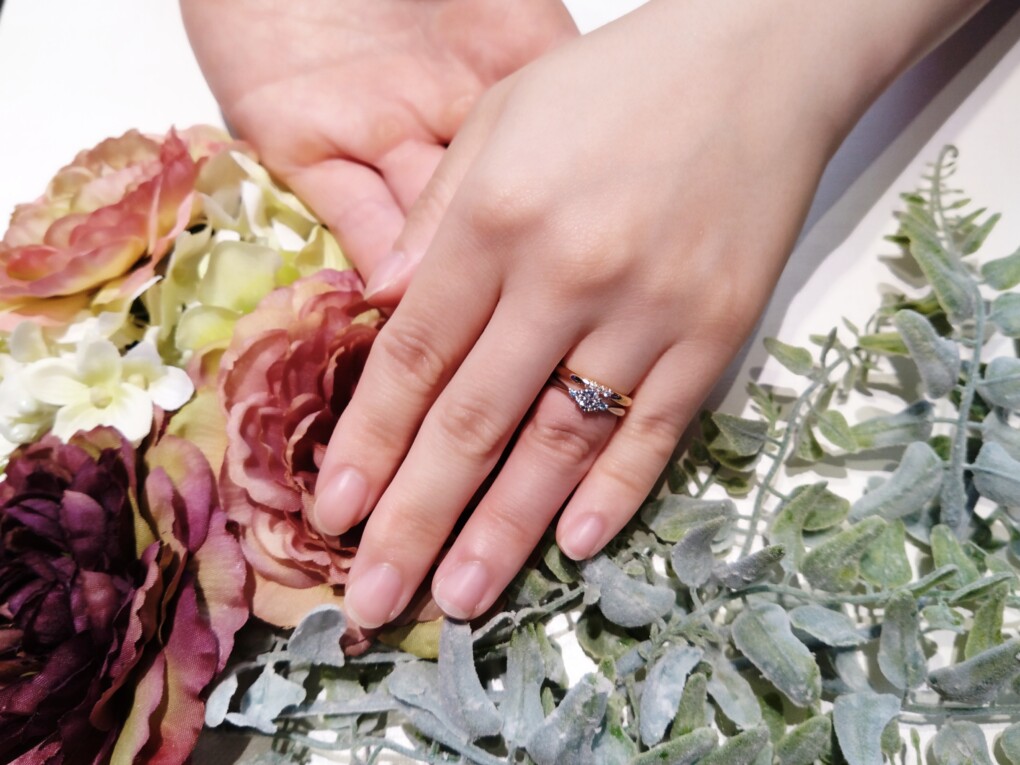 【札幌市】Ice Blue DIAMOND(アイスブルーダイヤモンド)の婚約指輪をご成約頂きました。