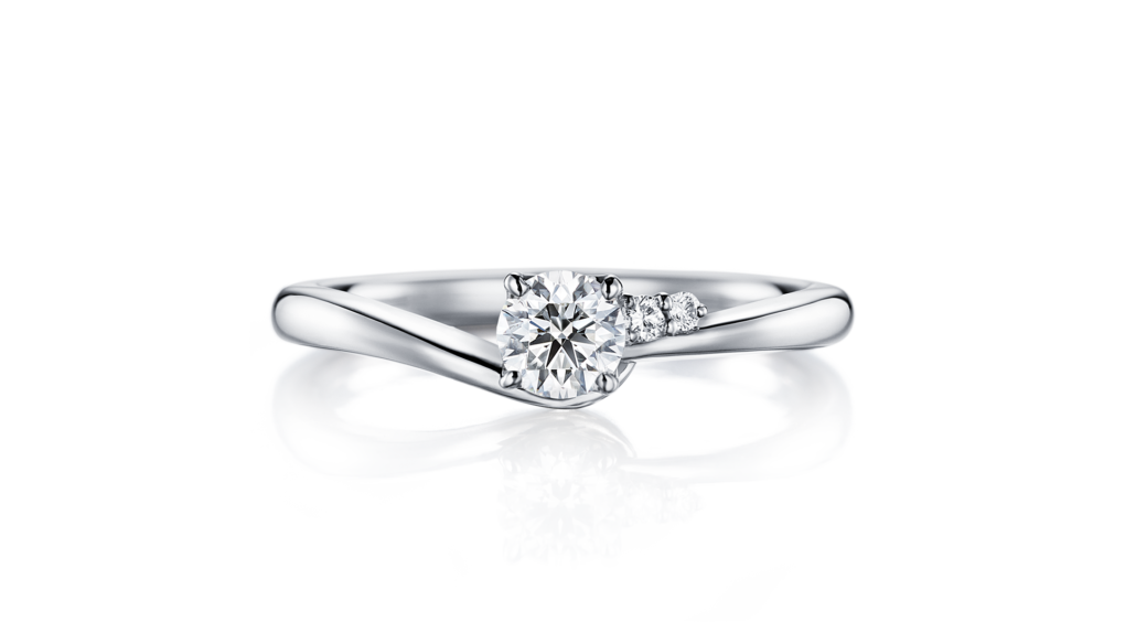 和歌山ブライダルジュエリー店アイプリモの婚約指輪デザインDeulie