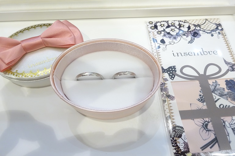 和歌山県和歌山市｜おしゃれなデザインでしかも鍛造製法なので丈夫なインセンブレの結婚指輪をご成約のお客様です。