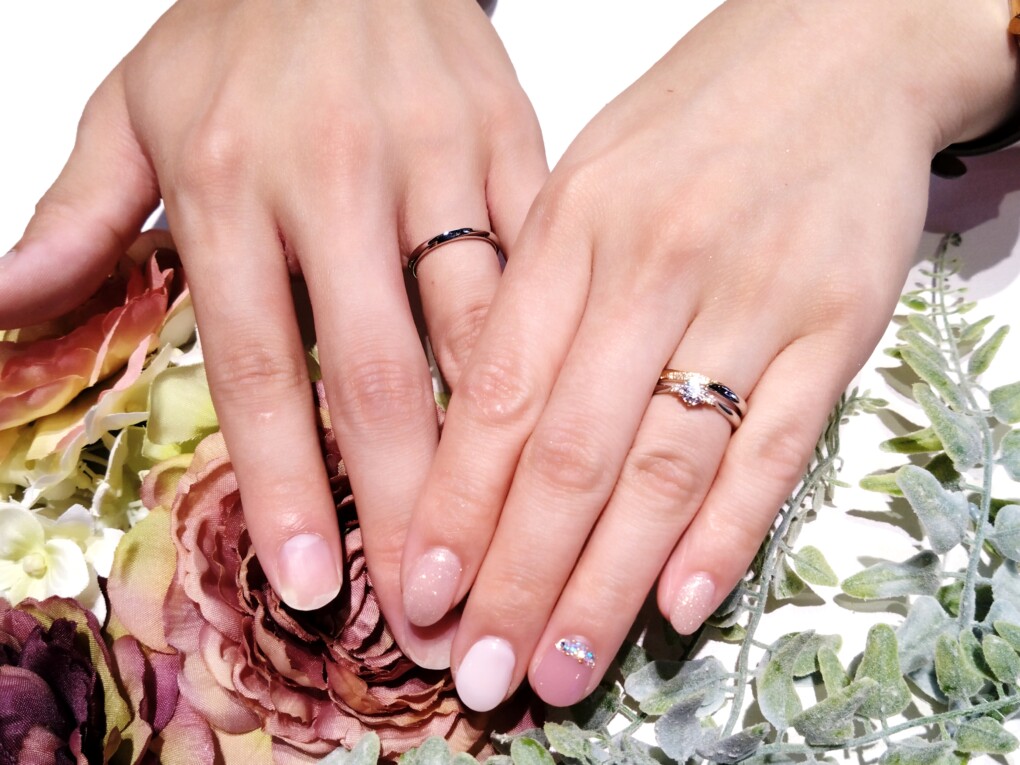 【札幌市】Ice Blue DIAMOND(アイスブルーダイヤモンド)の婚約指輪とHOSHI no SUNA(星の砂)の結婚指輪をご成約頂きました。