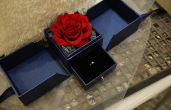 京都 クリスマスに向けてプロポーズ！婚約指輪とプロポーズプランがセットで10万以内！オススメの婚約指輪もご紹介