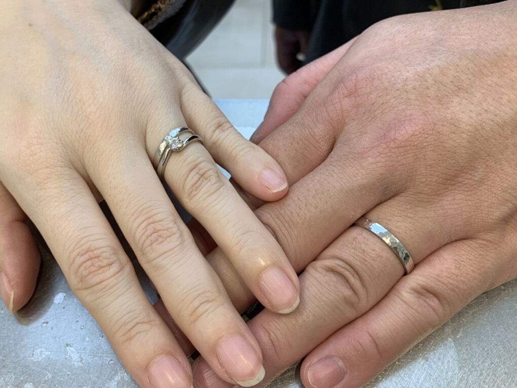 吹田市 IDEAL Plusfort（アイデアル）の婚約指輪とgardenハンドメイドの結婚指輪をお選びいただきました