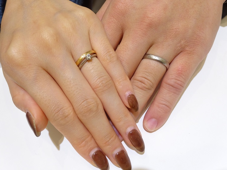 和歌山県・和歌山市｜ドイツの老舗ブランドこだわりの鍛造製法が指にフィットするフィッシャーの結婚指輪をご成約のお客様です。
