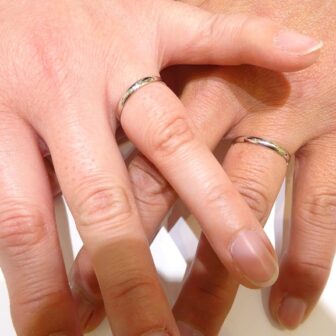 大阪・田尻町｜国産鍛造のインセンブレはお二人を素敵な場所へ導いてくれる結婚指輪をご成約されたお客様です。