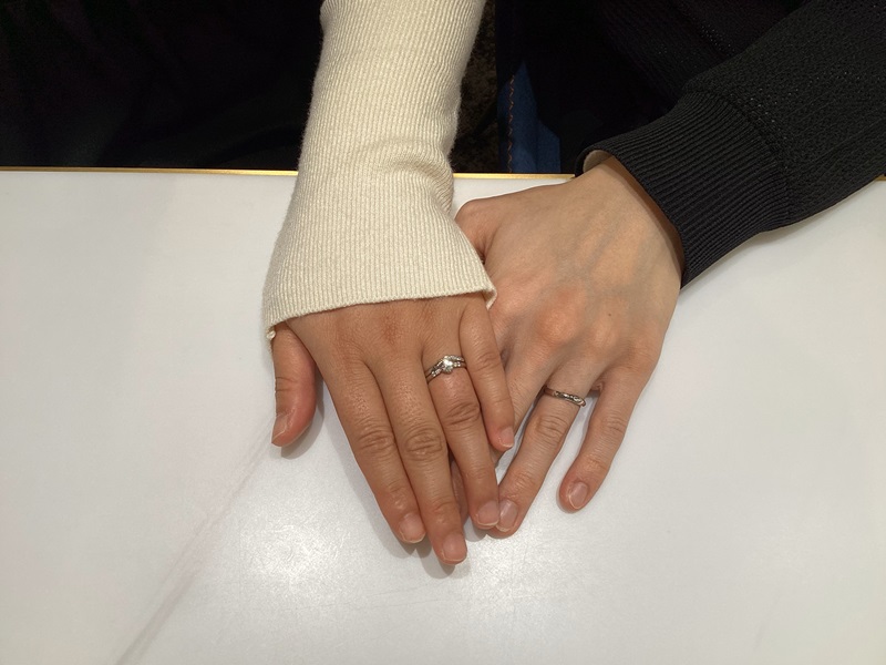 大阪府阪南市・貝塚市よりMariage entの婚約指輪とQuand de Mariageの結婚指輪をご成約いただきました