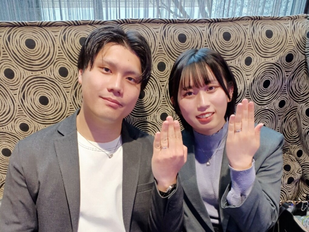 【札幌市】Disney Cinderella(シンデレラ)の婚約指輪と結婚指輪をご成約頂きました。
