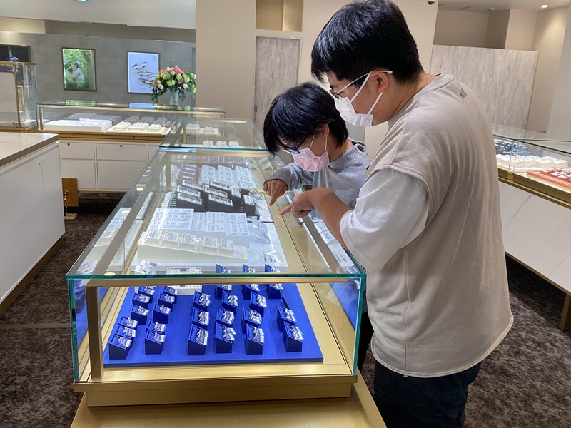 和歌山市よりご来店 IDEAL plus fort（アイデアルプリュフォール）の結婚指輪をご成約いただきました