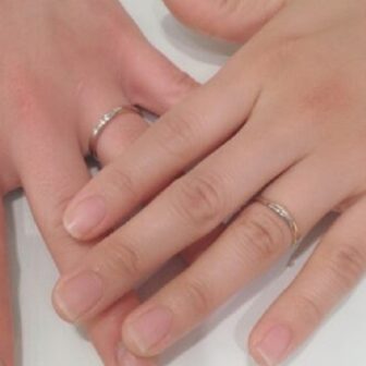 大阪府岸和田市 ピンクゴールドとプラチナのコンビが可愛いアムールアミュレットの結婚指輪をご成約のお客様です。