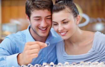 堺市・鳳で結婚指輪を見比べ・着け比べするならgarden本店へ