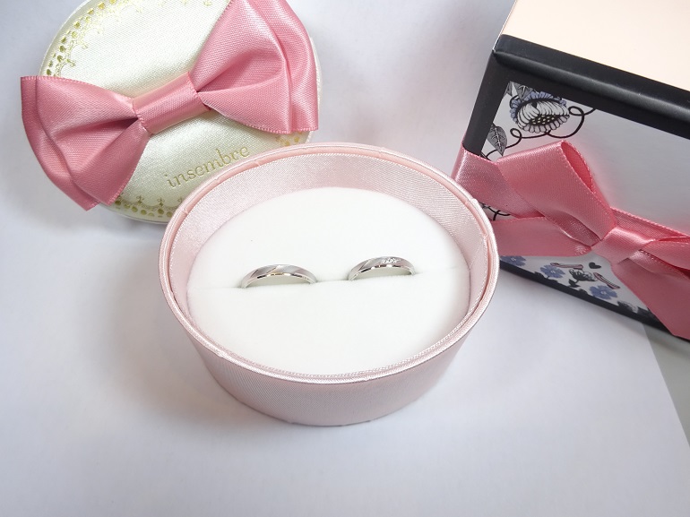 和歌山県和歌山市 リーズナブルなのに強度のある鍛造製法のインセンブレの結婚指輪をご成約のお客様です。