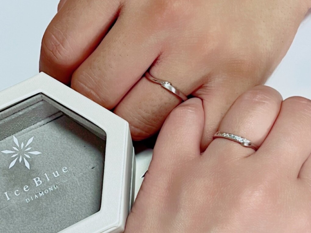 【札幌市】Ice Blue DIAMOND(アイスブルーダイヤモンド)の結婚指輪をご成約頂きました。