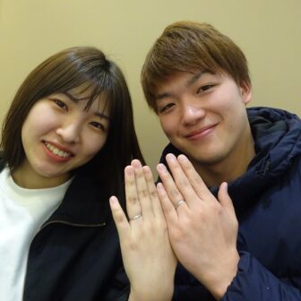 和歌山県紀の川市 デザインとコンセプトが気に入り、インセンブレの結婚指輪をご成約のお客様です。