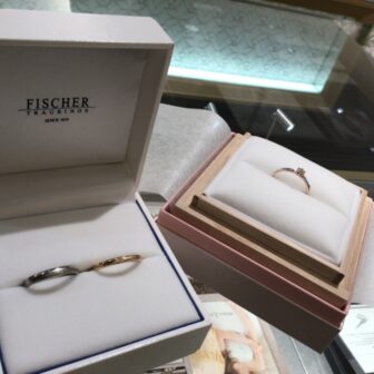 兵庫県姫路市よりご来店「CHER LUV」の婚約指輪と「FISCHER」の結婚指輪をご成約頂きました