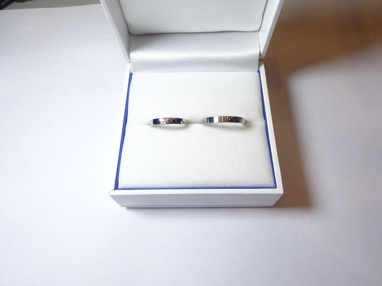 和歌山県紀の川市 丈夫な造りの鍛造製法が気に入り、フィッシャーの結婚指輪をご成約のお客様です。