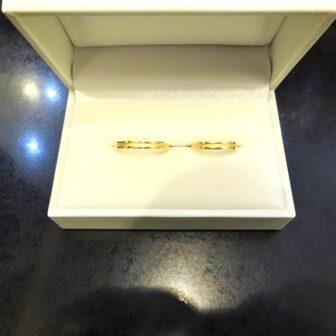 和歌山県紀の川市 大好きなゴールドでシンプルなガーデンオリジナルの結婚指輪をご成約のお客様です。