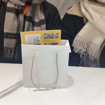 滋賀県野洲市よりご来店 鍛造の結婚指輪ブランドでフィッシャーとアイディアルプリュフォールをご成約頂きました