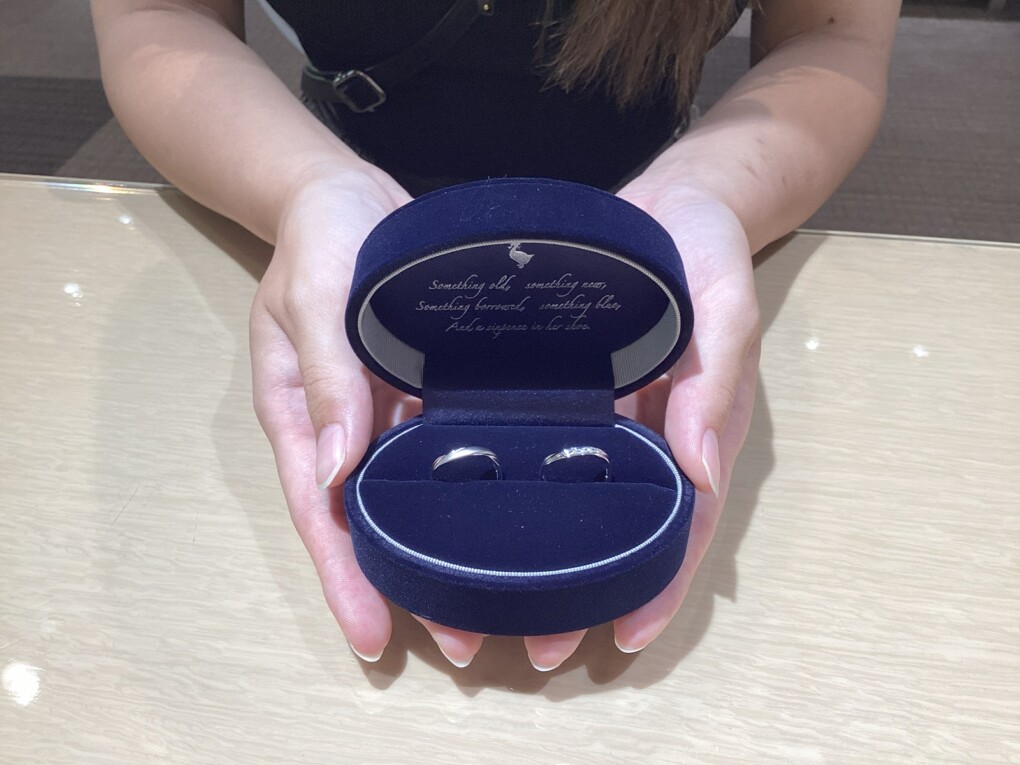 【大阪市・松原市】Something Blueの結婚指輪をペアでご成約いただきました。