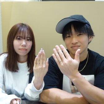 奈良県五條市 デザインと金額にお互い納得し、ブリッジの結婚指輪をご成約のお客様です。
