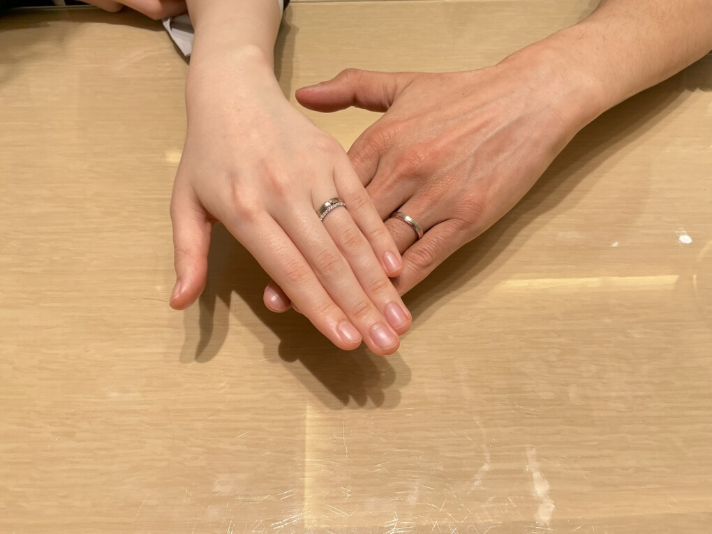 【神戸市・東灘区】RosettE/SPの婚約指輪とFISCHERの結婚指輪をペアでご成約いただきました。