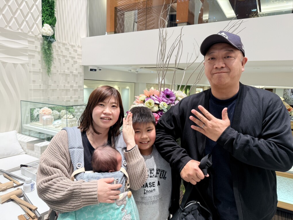 兵庫県加東市からご来店「FISCHER」の結婚指輪をご成約頂きました。