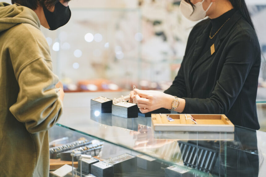 本店　指輪