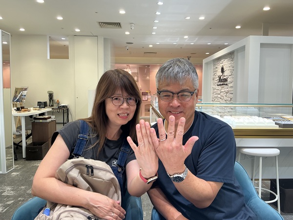 【大阪府・羽曳野市】IDEAL Plusfortの結婚指輪をペアでご成約いただきました。